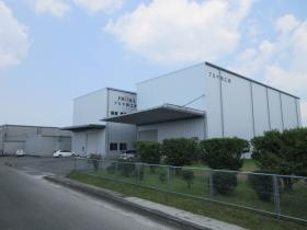 組立工場の外観