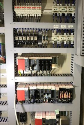 制御盤の設計・製作 プログラムの作成を行います