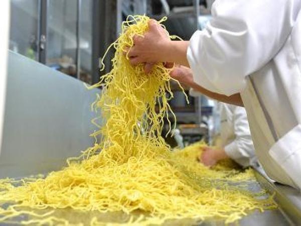 食品製造の製麺スタッフ（未経験歓迎）