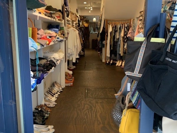 販売スタッフ・ネット販売スタッフ・売り場担当（sns関連が得意な方歓迎）