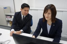 ナショナルメンテナンス本部１階執務室にて打合せ中！