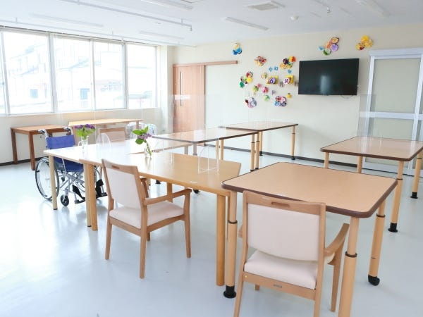 調理スタッフ・調理業務（未経験OK・朝夕どちらかだけ勤務も可）