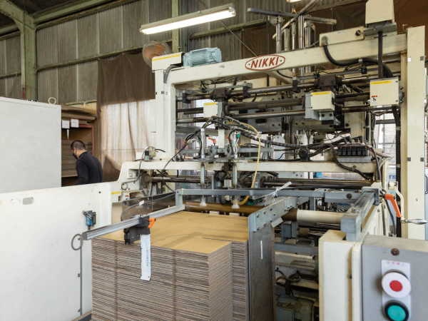 ダンボールケースや強化ダンボール製什器の製造・販売をはじめ、包装資材全般を取り扱っています。