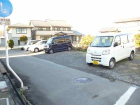 本社駐車場