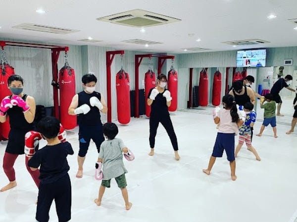 ジム店舗責任者・キックボクシングジム店舗責任者候補・接客（業界経験者歓迎・業界不問）