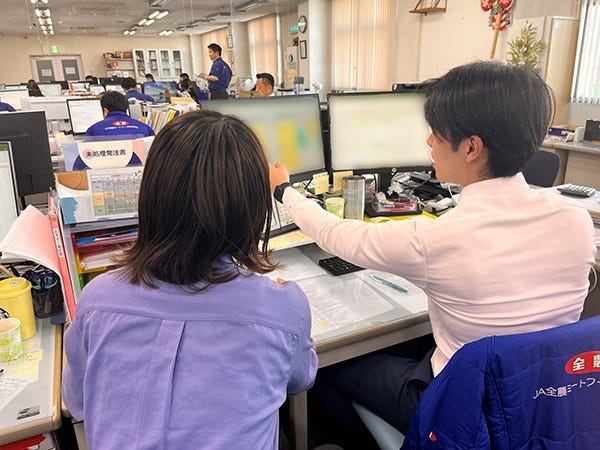 入社後の教育体制は万全ですので、未経験の方もご安心を。2名＋サポート社員1名の計3名があなたのひとり立ちを手厚くサポートします！