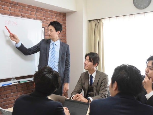 一緒に会社を大きくしてくれる方大募集中です！！すこしでも興味がある方は、カジュアル面談で詳細説明します！