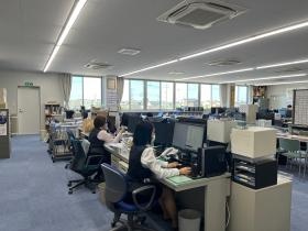 本社事務フロア