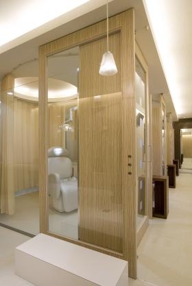 個室で仕切られております