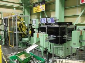 自動搬送外観検査機