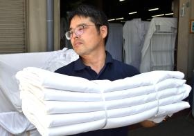 製品を心を込めて積込みます