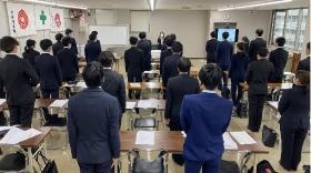 新入社員：しっかり研修し、将来は作業指示等をお任せします