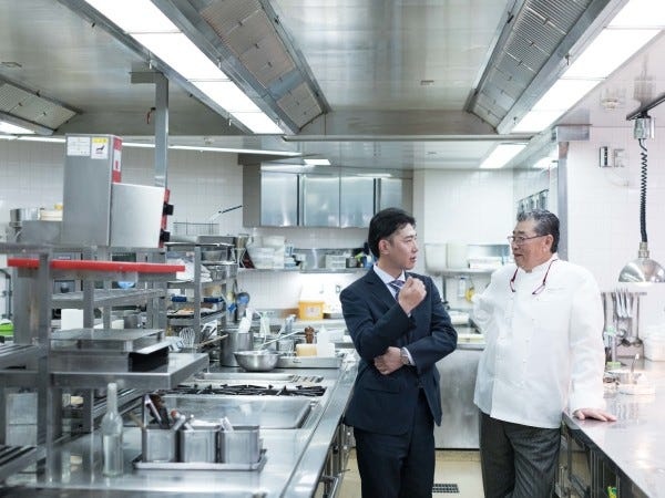 取り扱う業務用厨房設備の専門知識に関しては、入社後に先輩がしっかり教えますので、ご安心ください。