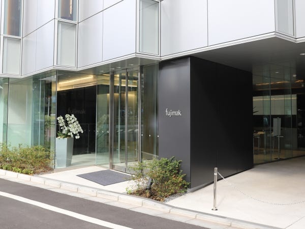 創業７０周年を機に、本社オフィスを新築移転しました。