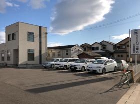 小牧営業所外観。主な積み込み先から約１０分