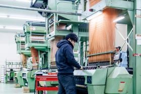 大型織機での製造