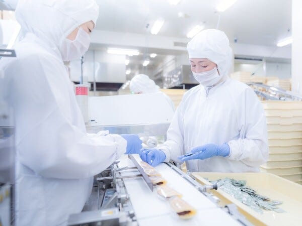 新人さんもスグ馴染めるような、あたたかい職場です♪工場もキレイなので、働きやすさも“◎”