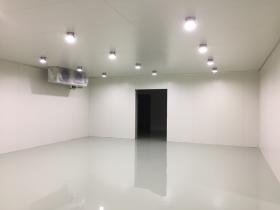 プレハブ型冷蔵庫