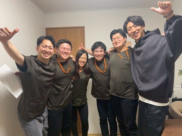 愛溢れるチーム！自分らしく輝ける職場です！スタッフ同士の距離も近く、1人で悩みを抱え込むことはありません。