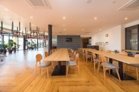 坂井本社センター内観