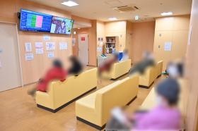 【外来待合】外来待ち時間のストレスを減らす取組も行ってます