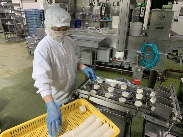 かまぼこ製品の製造補助スタッフ