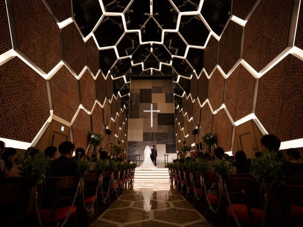 天井高15mの大聖堂での撮影や披露宴の撮影