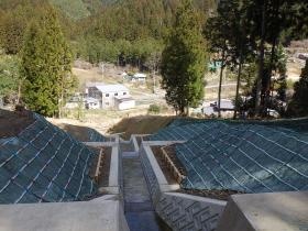 土砂災害を防止するお仕事の現場の風景です