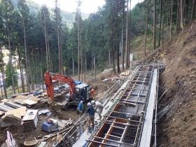 施工管理は先輩技術者と楽しくお仕事