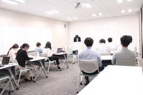 半期に一度の全体会議