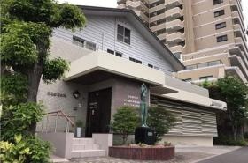 外観 大財町バス停前