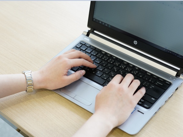 上場企業の商事法務担当・IR担当・革靴メーカー