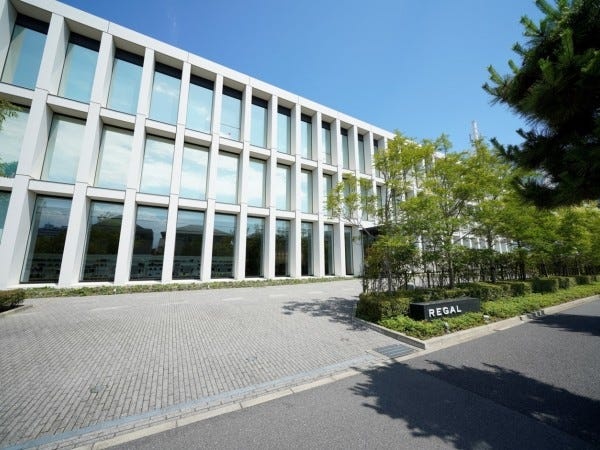 上場企業の商事法務担当・IR担当・革靴メーカー