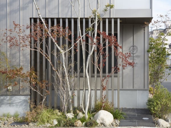 オンライン海外営業・伝統工芸品の海外プロモーター・貿易事務（未経験OK・長期間働いて頂ける方歓迎）