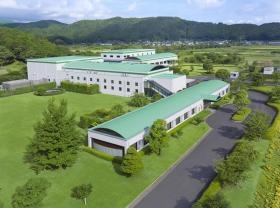 ２００１年、四万十川のほとりに四万十工場を設立しました。