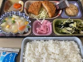 お弁当：ボリューム満点なのに格安！