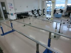 在宅復帰を目指す老健のリハビリ室の様子です。