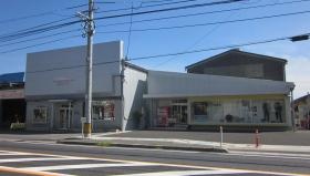 作業着の小売店も運営しております。