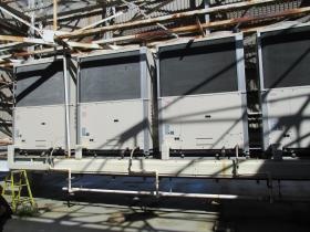 業務用空調設備機器（室外機外観）