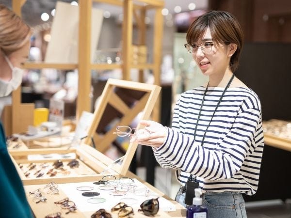 20代スタッフ多数在籍！年の近いメンバーと一緒に働くことが出来ます！