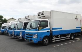 弊社所有のトラックです！