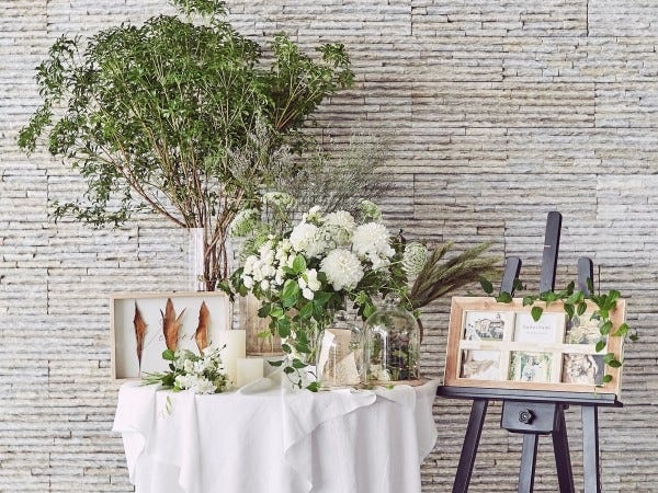 おふたりの想いが込められたアイテムの一つひとつを、いちばん間近で見られるのも、楽しみのひとつ。