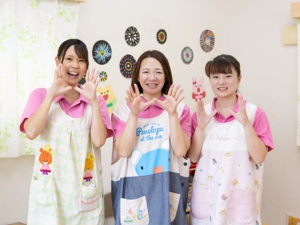 事業所内保育に子どもを預けながら働いています。