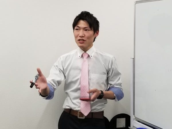 リーダーが中心となって毎日ミーティングを行なっています！