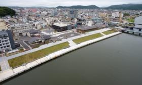 旧北上川右岸中央地区築堤（宮城県石巻市）