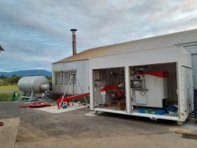 ボイラ導入時の写真です。