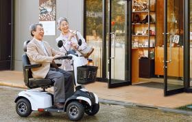 電動車椅子 Ｌａｎａ２