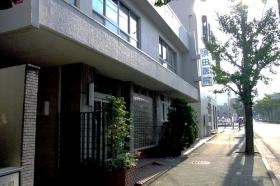 医院は北山通にあります