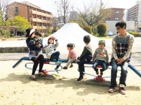 天気の良い日は、園庭や公園に出掛けます！