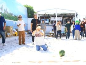 昨年開催された社員感謝祭、バーベキュー大会の一コマです。